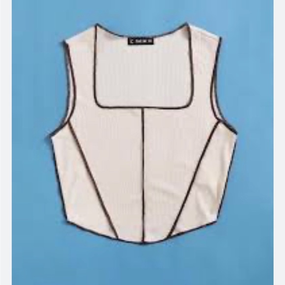 Shein top on SALE ♥️♥️ - Picture 4 of 6